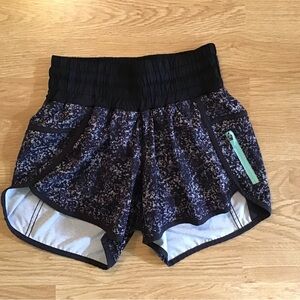 lululemon athletica Black and Blue Patterned Athletic Shorts